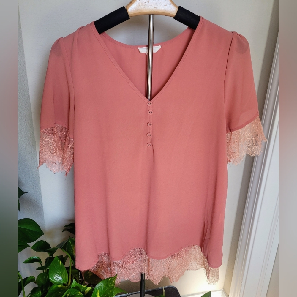 Entro Boho Chic Mauve Pink V-Neck Blouse with Eyelash Lace Trim Size Small